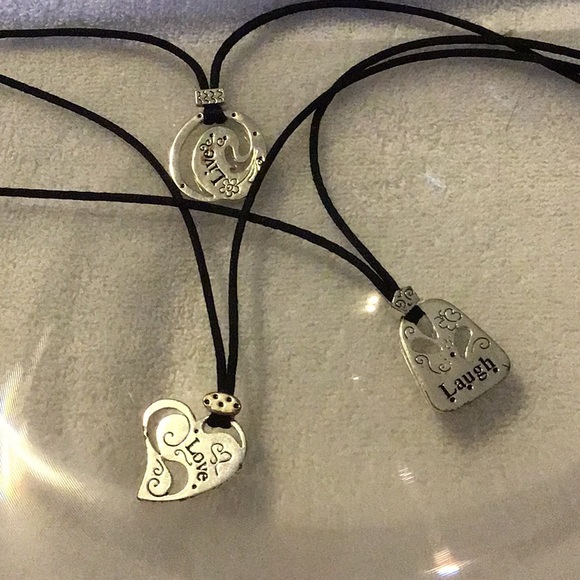 Never worn beautiful blk corded necklace w/cascading hears of Live, Laugh, Love. - Picture 8 of 8